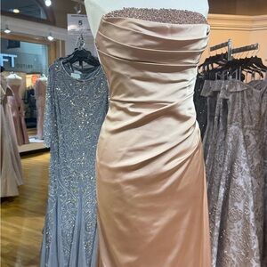 Elegant Strapless Satin Dress